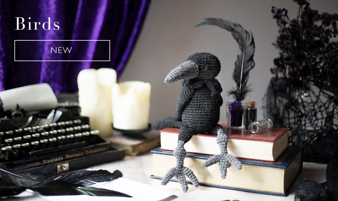 Bird crochet kits patterns raven halloween toft